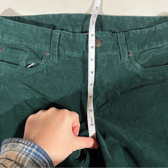 J CREW~ Women’s Forest Green Corduroy Favorite Fit Pants - Picture 7 of 8